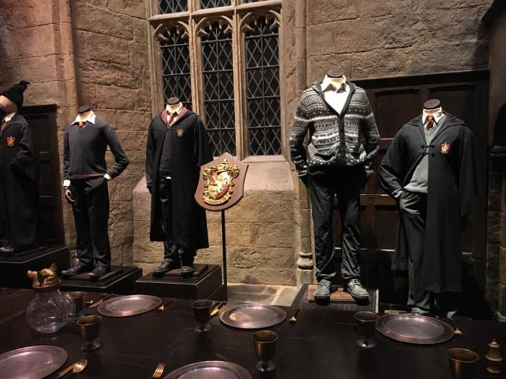 Tylypahka, Lontoo, London, koulu, Harry Potter, tuvat, koulupuku