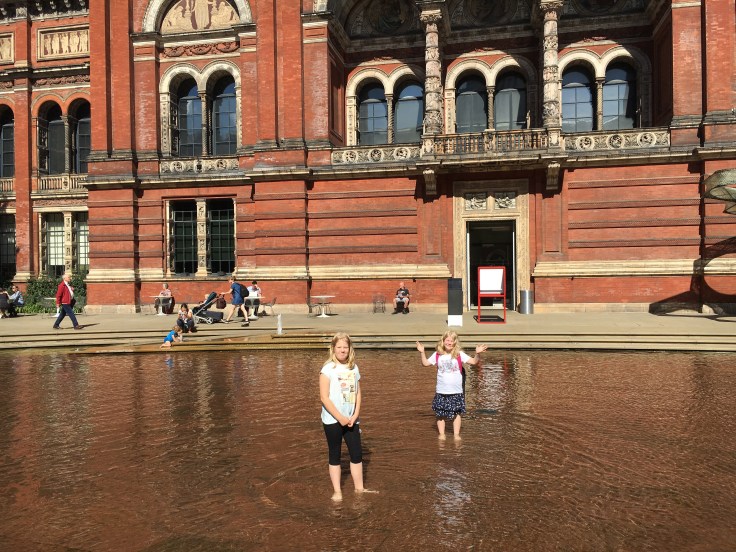 Victoria and Albert, museot, V&A, Lontoo, London, lasten kanssa