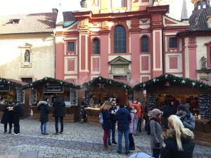 Prahan linna, joulutori, joulu, jouluvalot, Praha, Eurooppa, lasten kanssa, kaupunkiloma, talvi