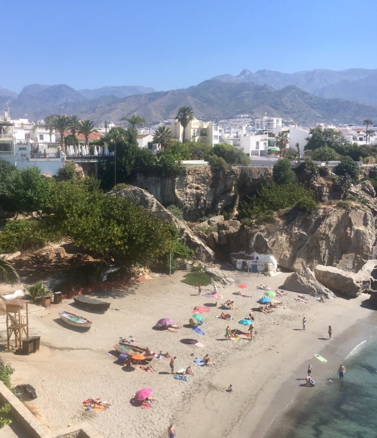 Nerja, aurinkorannikko, Costa del Sol, Espanja, rantaloma