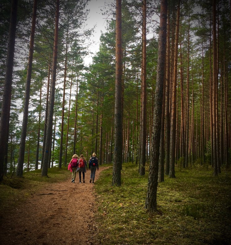 Iso-Melkutin, lasten kanssa retkellä