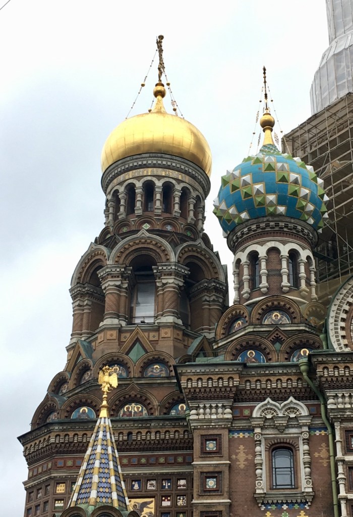 Kirkko veren päällä, Pietari