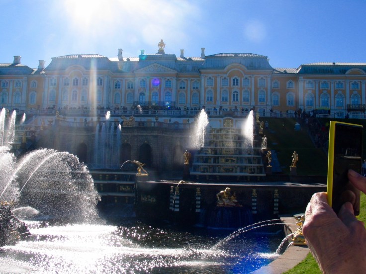 Pietarhovi, suihkulähde, Pietari