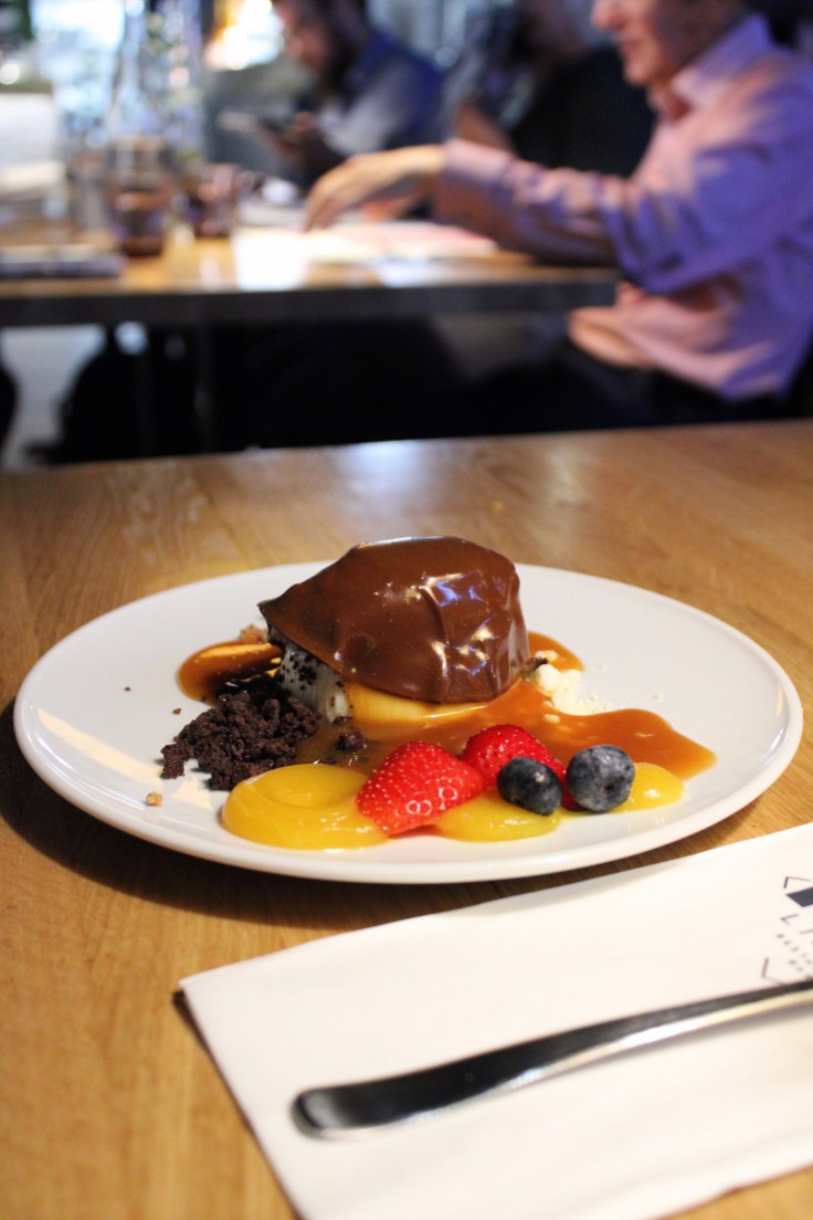 Fat Lizard, Espoo, jälkiruoka, tummasuklaa, suklaa herkku