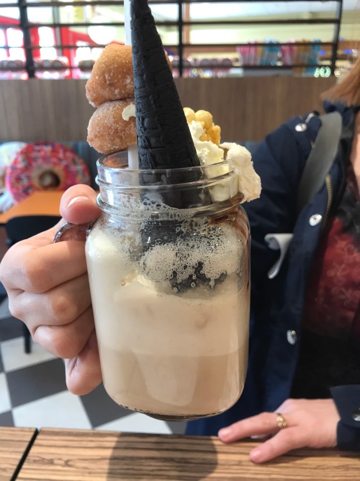 Kahvila, Donitsi cafe, överipirtelö, Lintsi, Linnanmäki